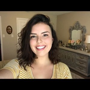 Meet your Posher, Madelyn